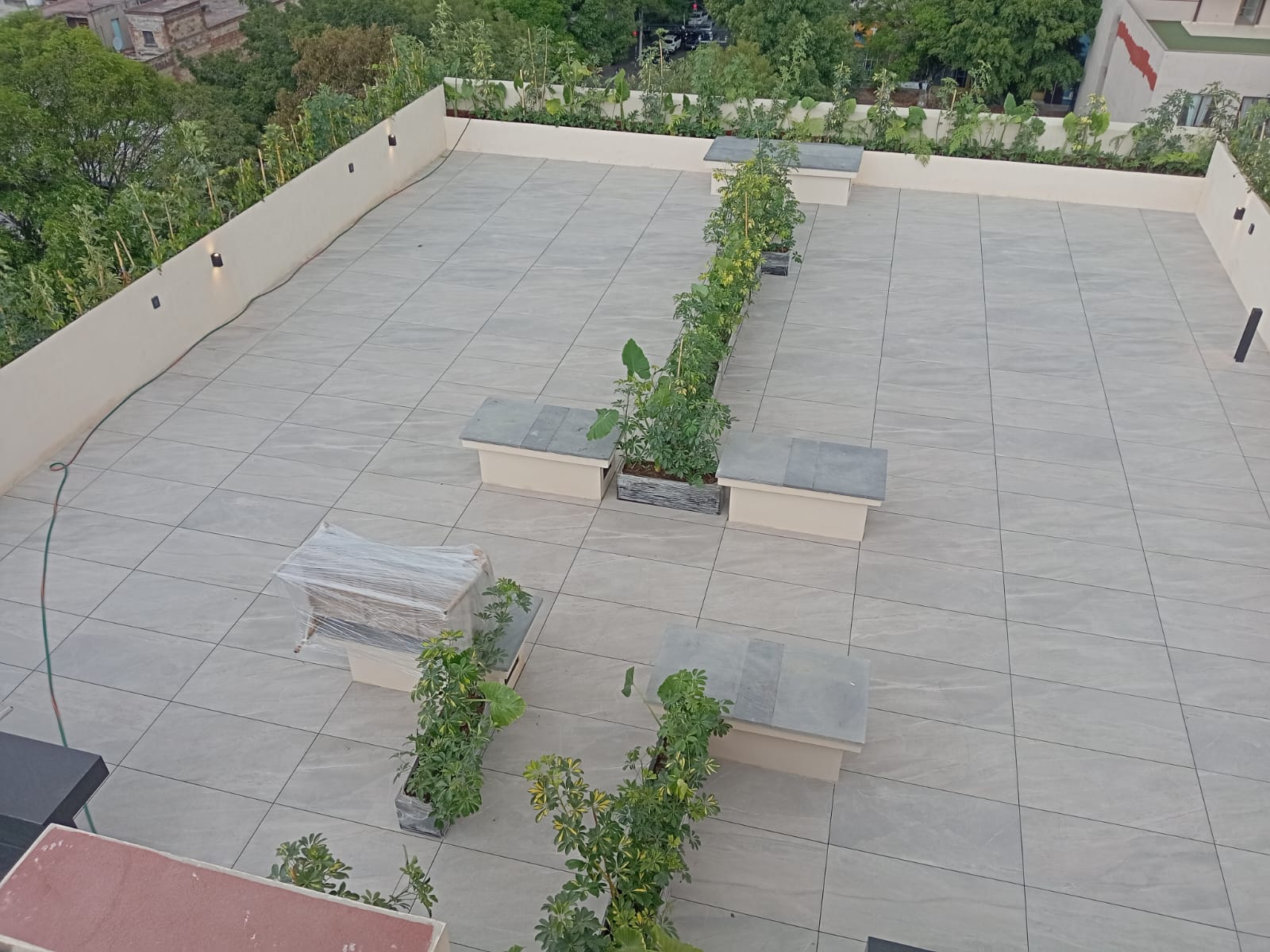 Porcelanato elevado Terraza con porcelanato